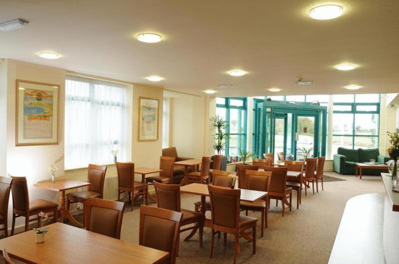 Sefton Express Hotel Ballasalla ภายนอก รูปภาพ