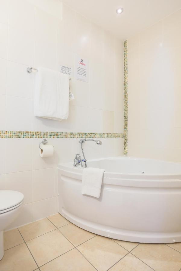 Sefton Express Hotel Ballasalla ภายนอก รูปภาพ